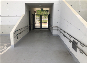 경기장 내 출입구1 사진